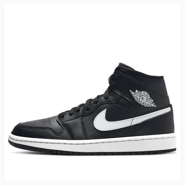 Air Jordan 1 Nike Mid Chaussure De Basketball Femme Noir Blanche | JD-987BN